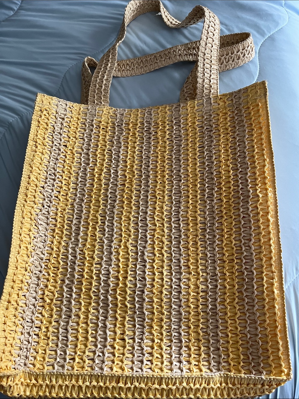Straw beach bag